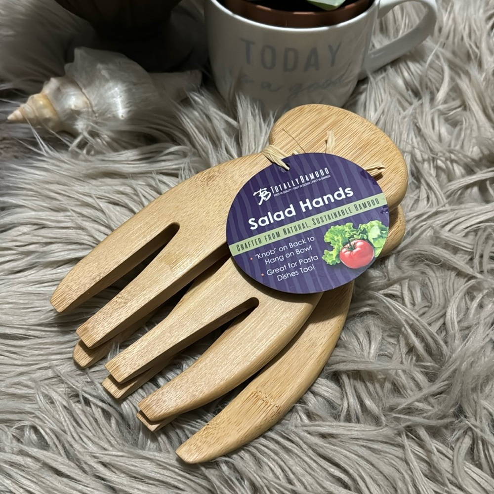 NWT Salad Hands-from Totally Bamboo-Natural Sustainable Bamboo Material